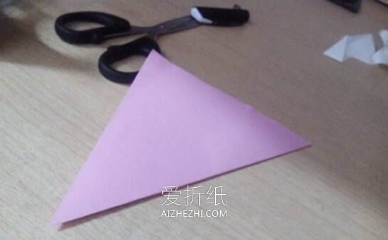 怎么折纸六瓣百合花 手工百合花的折法图解- www.aizhezhi.com