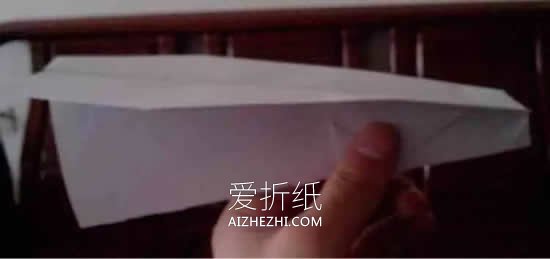 怎么折纸最简单纸飞机 儿童手工纸飞机的折法- www.aizhezhi.com