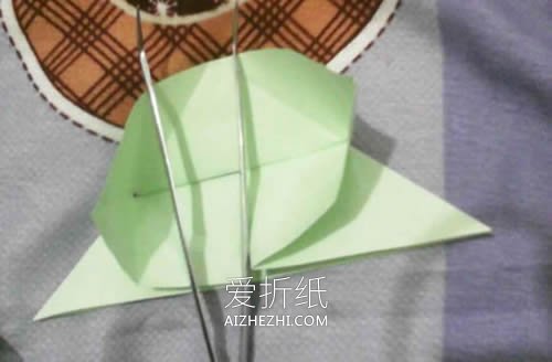 怎么折纸烟花无限翻 手工烟花的折法图解- www.aizhezhi.com