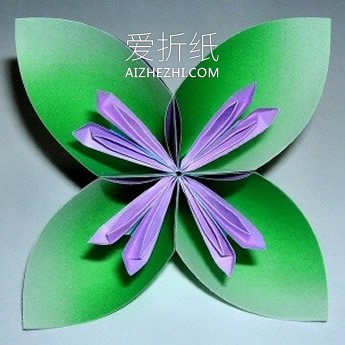 怎么折纸四瓣花花球 手工四个花瓣花球的折法- www.aizhezhi.com