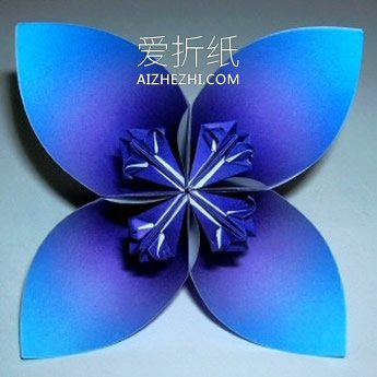 怎么折纸四瓣花花球 手工四个花瓣花球的折法- www.aizhezhi.com