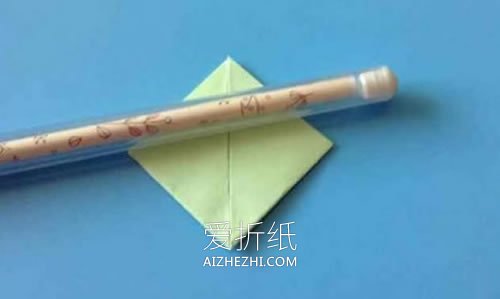 怎么折纸护书角图解 卡通护书角的折法图解- www.aizhezhi.com