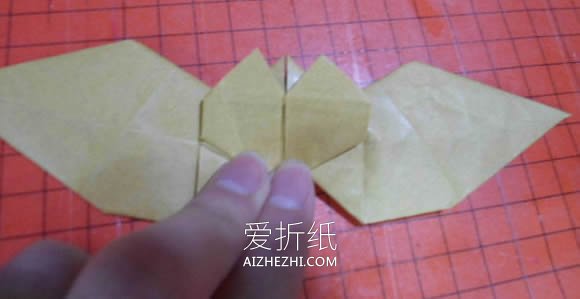 怎么折纸恶魔心图解 手工蝙蝠翅膀爱心折法- www.aizhezhi.com