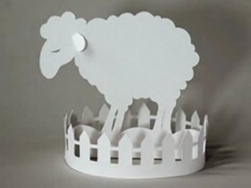 怎么做小羊装饰摆件 卡纸手工制作围栏里的羊