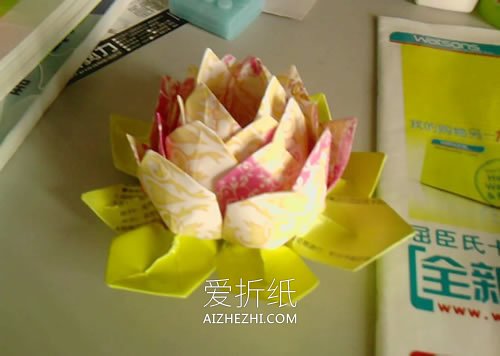 怎么折纸祈福莲的方法 手工立体莲花折法图解- www.aizhezhi.com