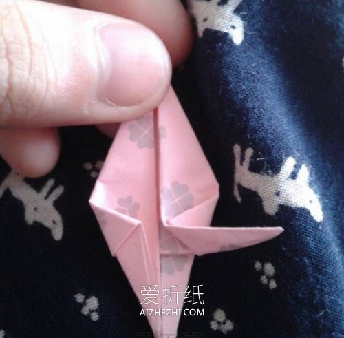 怎么简单折纸桃子的方法 儿童手工桃子的折法- www.aizhezhi.com