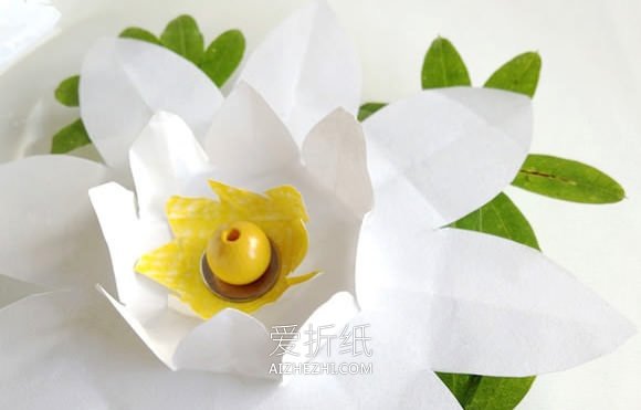 怎么做白莲花的方法 简单手工制作白莲花图解- www.aizhezhi.com