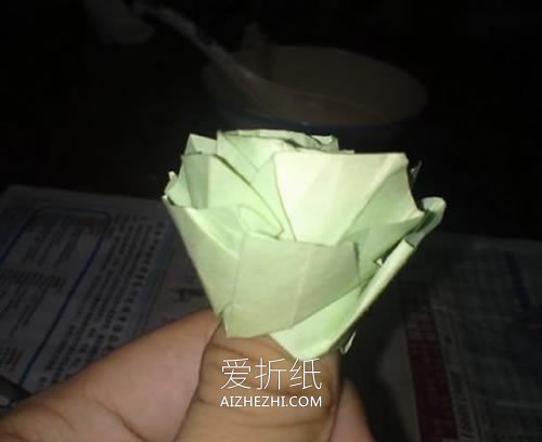 怎么折纸NS玫瑰花图解 手工NS玫瑰的折法步骤- www.aizhezhi.com