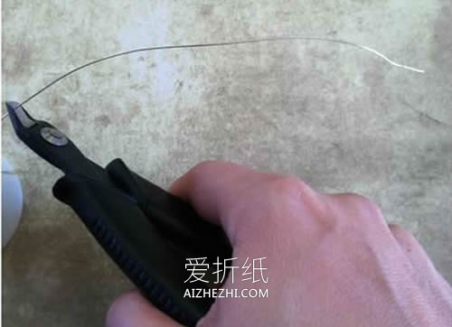 怎么做串珠蜘蛛的方法 串珠手工制作蜘蛛饰品- www.aizhezhi.com