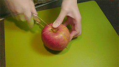 怎么做苹果草莓小鸡 水果拼盘小鸡手工制作- www.aizhezhi.com