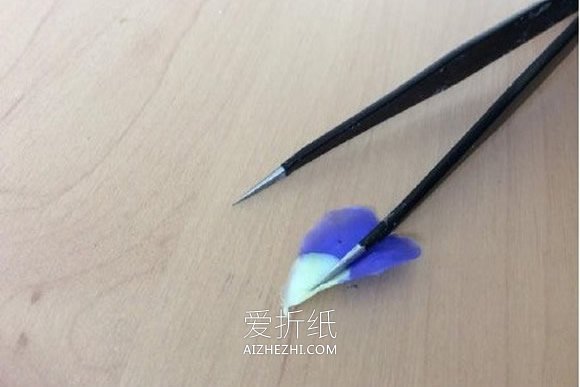 怎么做粘土小花的方法 超轻粘土制作花朵图解- www.aizhezhi.com