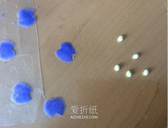 怎么做粘土小花的方法 超轻粘土制作花朵图解- www.aizhezhi.com