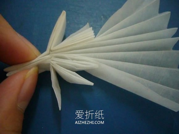 怎么折纸龙头戒指的方法 手工龙之指环的折法- www.aizhezhi.com