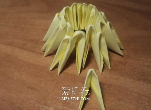 怎么折纸三角插鸭子图解 三角插手工制作鸭子- www.aizhezhi.com