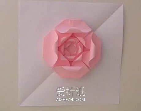 怎么折纸扁平玫瑰花步骤 手工组合式玫瑰折法- www.aizhezhi.com