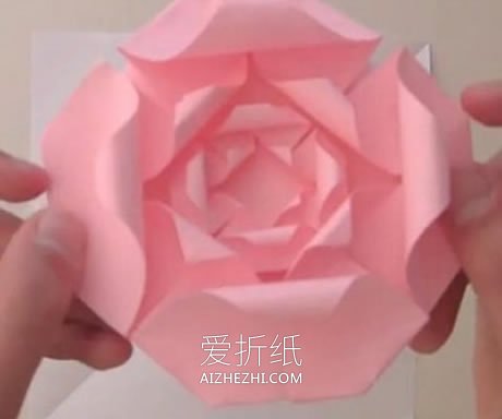 怎么折纸扁平玫瑰花步骤 手工组合式玫瑰折法- www.aizhezhi.com