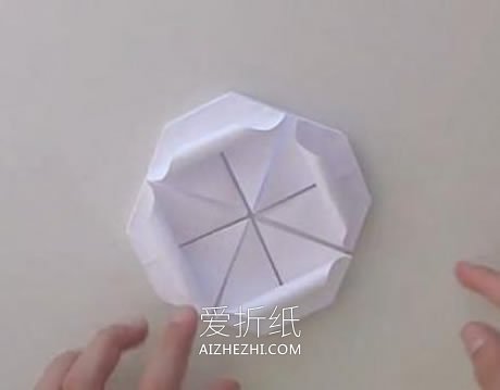 怎么折纸扁平玫瑰花步骤 手工组合式玫瑰折法- www.aizhezhi.com