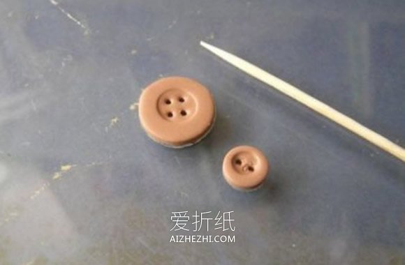怎么做粘土胸针的方法 超轻粘土制作爱心胸针- www.aizhezhi.com