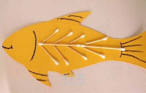 怎么做简单带骨架小鱼 幼儿园小班用棉签做鱼- www.aizhezhi.com