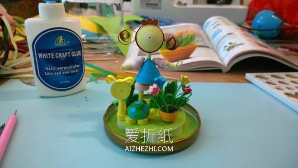 怎么做衍纸装饰摆件 衍纸制作小女孩的后花园- www.aizhezhi.com