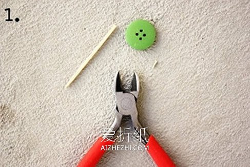 怎么做简单的便签卡 纽扣手工制作便签卡教程- www.aizhezhi.com
