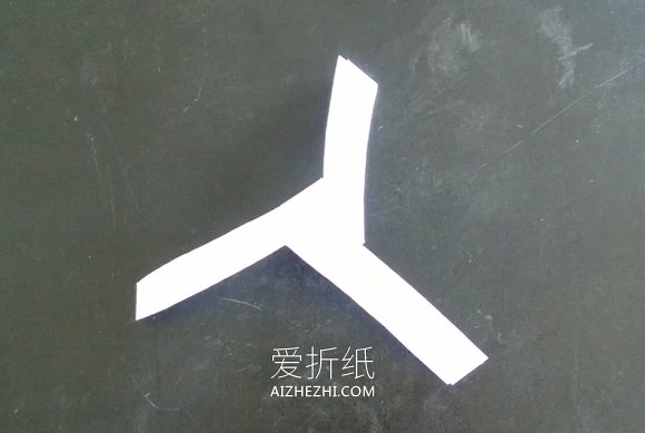 怎么折纸带螺旋桨飞机 手工组合式飞机的折法- www.aizhezhi.com