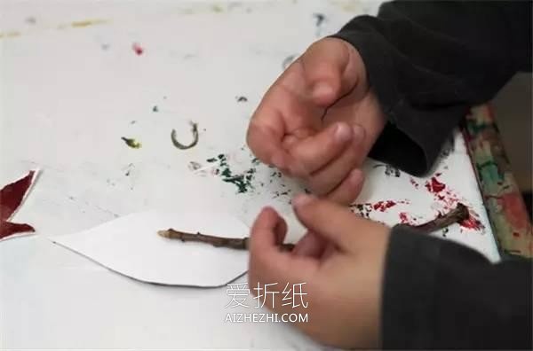 怎么做简单的树叶画 幼儿手工制作叶子画图片- www.aizhezhi.com