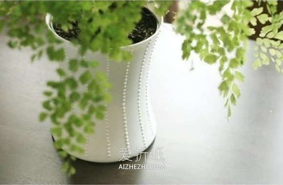 怎么做优雅的玻璃花盆 玻璃瓶制作白色花盆- www.aizhezhi.com