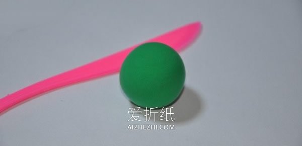 怎么用粘土做植物大战僵尸里的坚果图解- www.aizhezhi.com