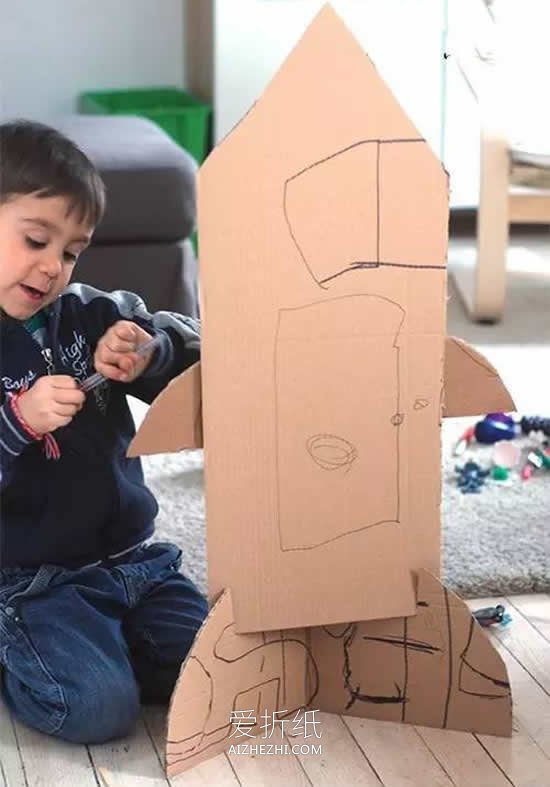怎么做儿童玩具火箭 硬纸板制作火箭的方法- www.aizhezhi.com