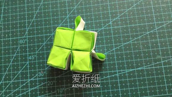 怎么折纸拼图玩具图解 手工拼图的折法步骤- www.aizhezhi.com