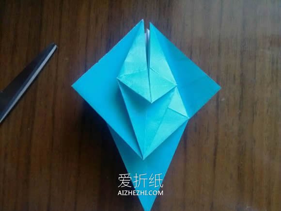 怎么折纸八瓣菊花图解 手工重阳节菊花折法- www.aizhezhi.com