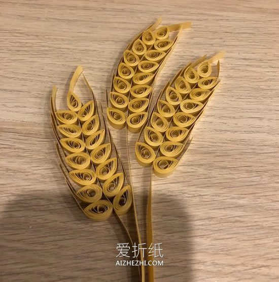 怎么衍纸做麦穗的方法 衍纸手工制作秋天麦穗- www.aizhezhi.com