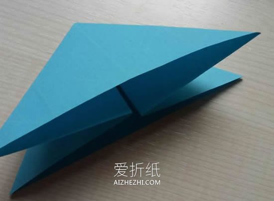 怎么简单折纸卷心玫瑰 容易学的纸玫瑰花折法- www.aizhezhi.com