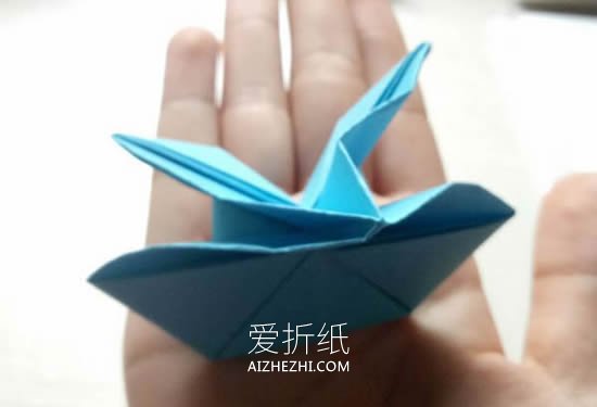 怎么简单折纸卷心玫瑰 容易学的纸玫瑰花折法- www.aizhezhi.com