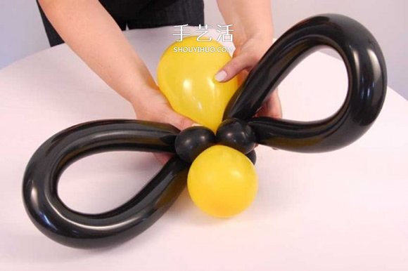 气球造型蜜蜂手工制作 用气球做蜜蜂的方法- www.aizhezhi.com