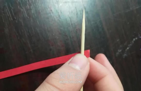 怎么做漂亮纸花的方法 衍纸条手工制作花朵- www.aizhezhi.com