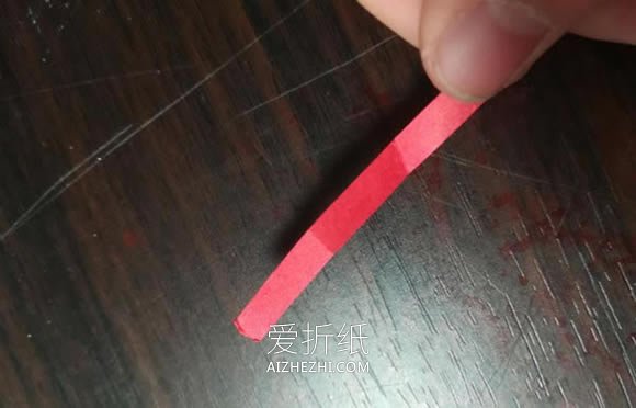 怎么做漂亮纸花的方法 衍纸条手工制作花朵- www.aizhezhi.com