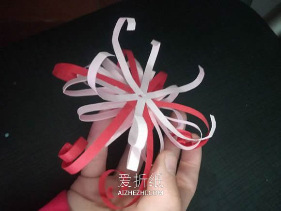 怎么做漂亮纸花的方法 衍纸条手工制作花朵- www.aizhezhi.com