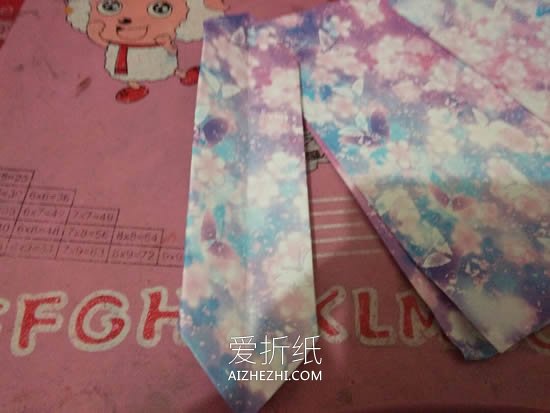 怎么简单折纸立体荷花 彩纸手工制作荷花做法- www.aizhezhi.com