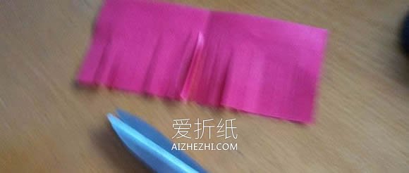 怎么做喜庆花球的方法 纸花球手工折纸教程- www.aizhezhi.com