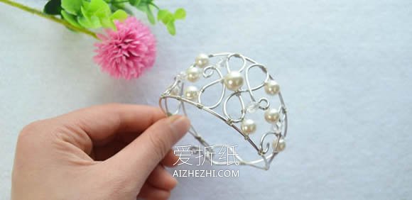 怎么做银线手镯的方法 银线绕线DIY新娘手镯- www.aizhezhi.com