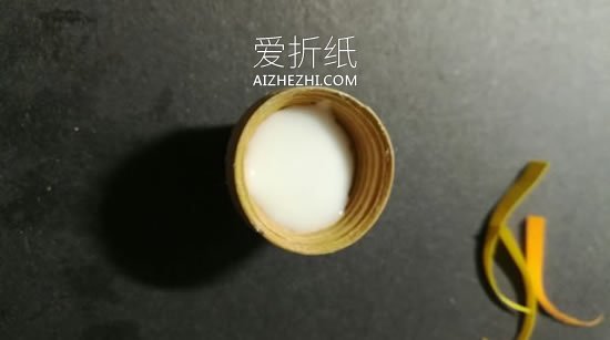 怎么简单做衍纸盆栽 卷纸手工制作盆栽图解- www.aizhezhi.com