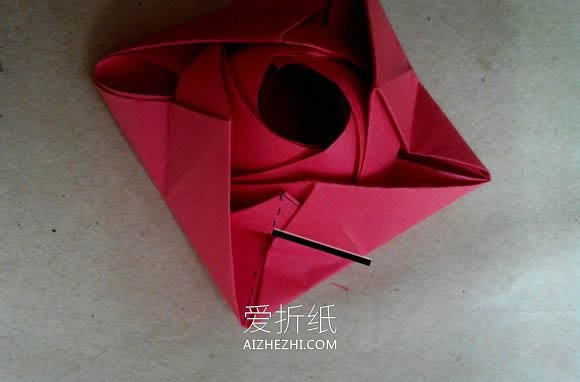 怎么折纸德国玫瑰图解 漂亮又详细玫瑰花折法- www.aizhezhi.com