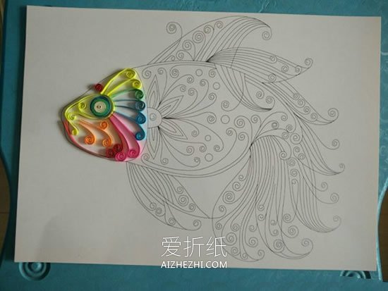 怎么做衍纸神仙鱼图解 衍纸手工制作鱼的方法- www.aizhezhi.com