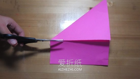 怎么折最简单纸玫瑰 手工扁平玫瑰花折法图解- www.aizhezhi.com