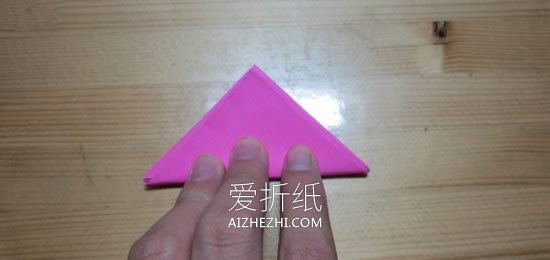 怎么折最简单纸玫瑰 手工扁平玫瑰花折法图解- www.aizhezhi.com