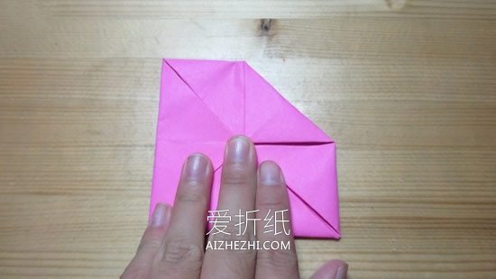 怎么折最简单纸玫瑰 手工扁平玫瑰花折法图解- www.aizhezhi.com