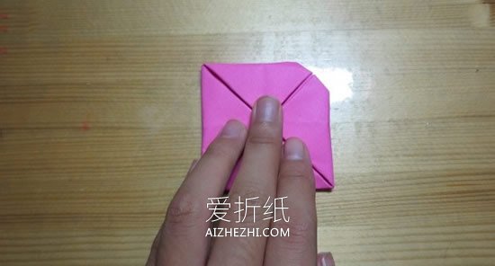 怎么折最简单纸玫瑰 手工扁平玫瑰花折法图解- www.aizhezhi.com