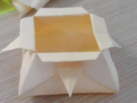 怎么折纸花型收纳盒 简单手工垃圾盒的折法